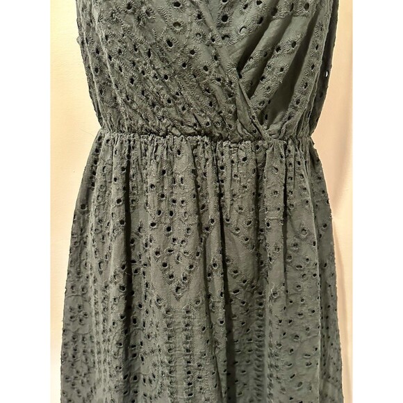 Le Ragazze Made in Italy Black Eyelet V-Neck Dress Size L Large NWT!!! - Picture 2 of 5